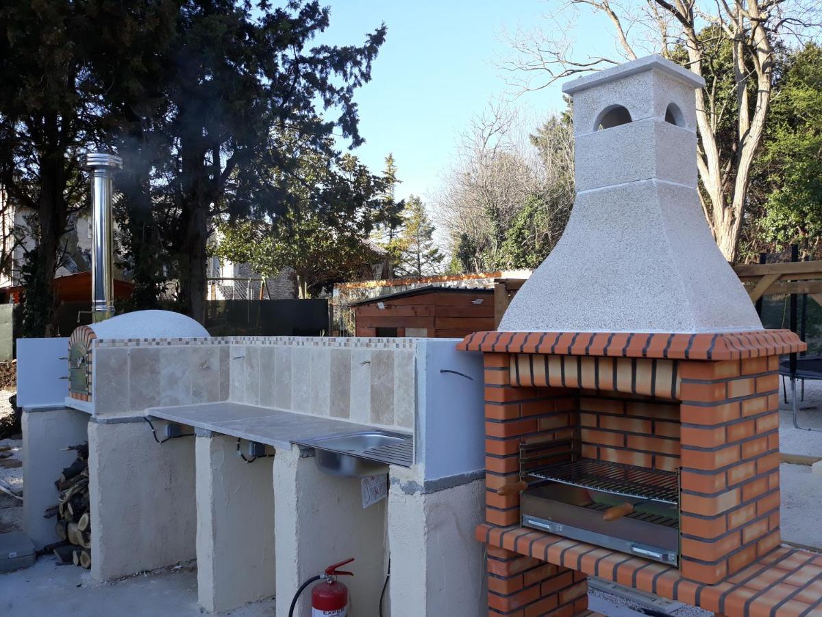 Gite De Leonie Moulin De Tartay En Avinhão Exterior foto